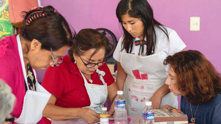 Taller de Falso Mosaico, alternativa de ingresos para las familia