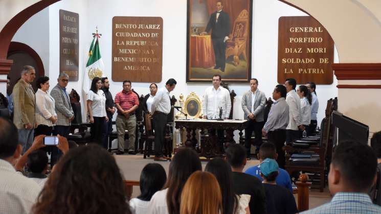 Habrá regulación por contaminación visual y auditiva en capital