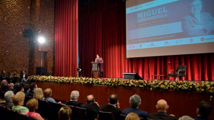 Rinde homenaje a la vida y obra de Miguel León-Portilla