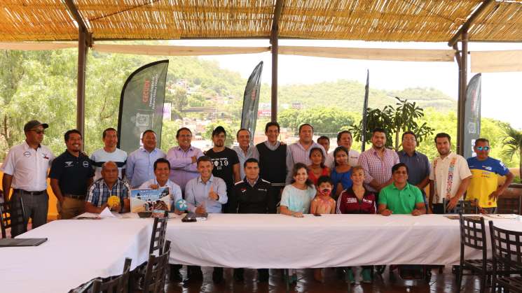 Presentan bloque deportivo Lunes del Cerro