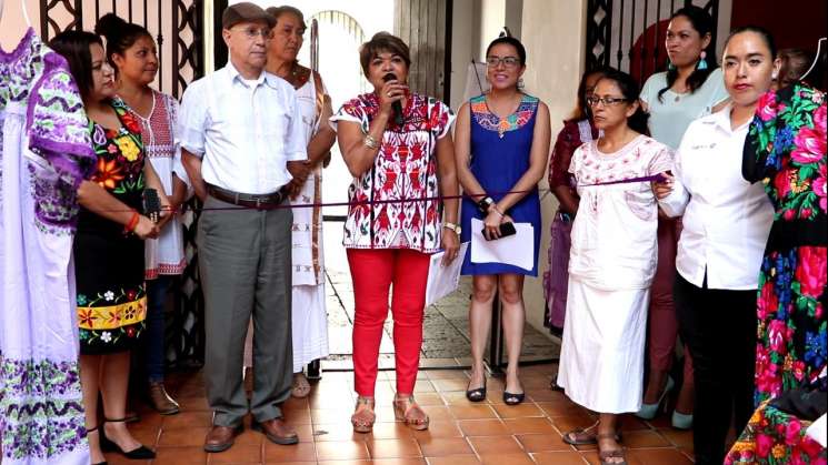 Inaugura SMO  la Feria de la Sororidad en Biblioteca Publica