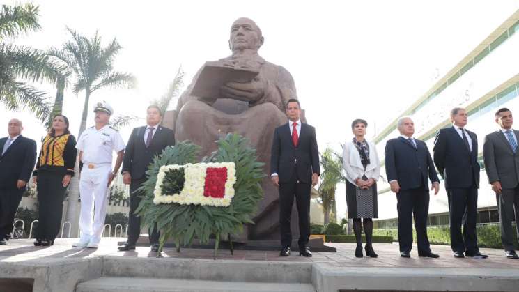 Gobierno de Oaxaca conmemora el legado de Benito Juárez