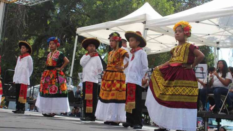 La Guelaguetza se presenta en  Los Ángeles, California