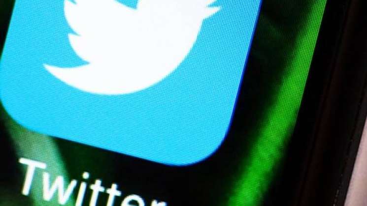 Tuits de twitter ofensivos tendrán advertencias