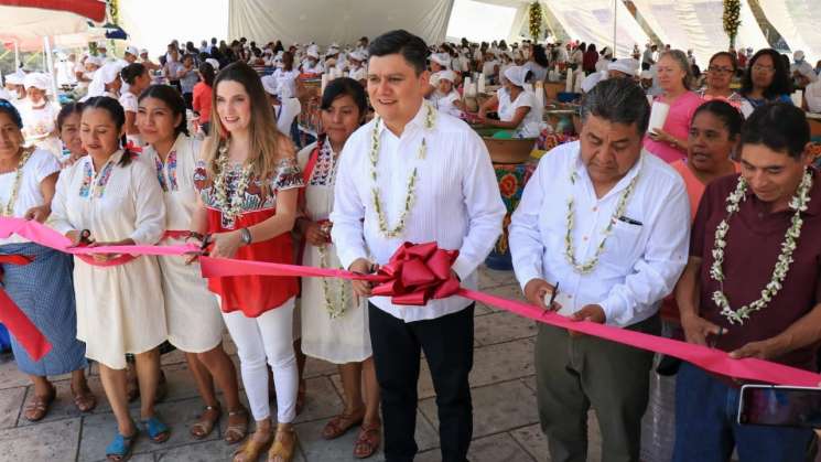  San Andrés Huayapam inaugura su Feria del tejate y el tamal