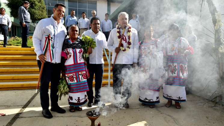 Oaxaca respalda a Federación en atención medica en zona mazateca