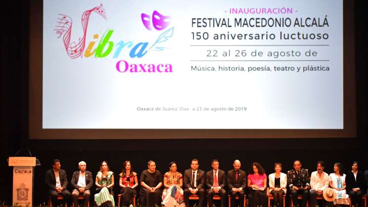 Inauguran el festival ¡Vibra Oaxaca! honrando a Macedonio Alcala