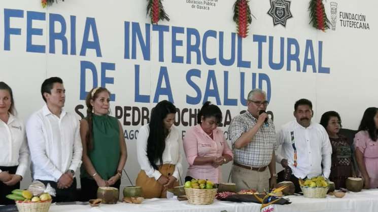 SSO lleva Feria de Salud a San Rafael Toltepec, Pochutla