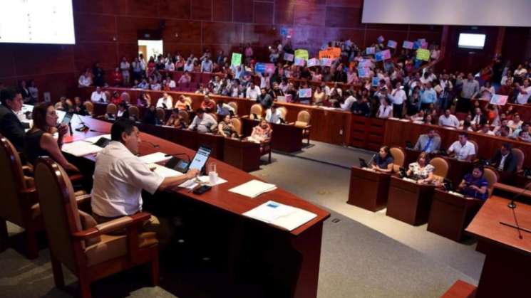 En Oaxaca, Congreso Local avala matrimonio igualitario