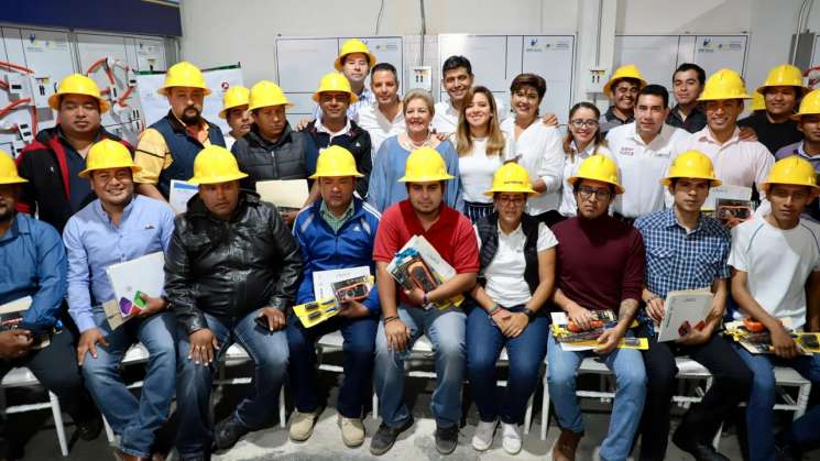 Gobierno de Oaxaca ofrece capacitaciones a sector productivo