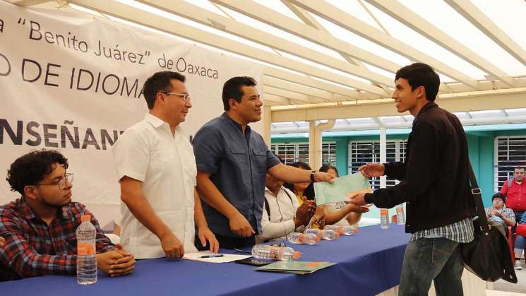 Lleva UABJO enseñanza del idioma inglés a municipios de Oaxaca 