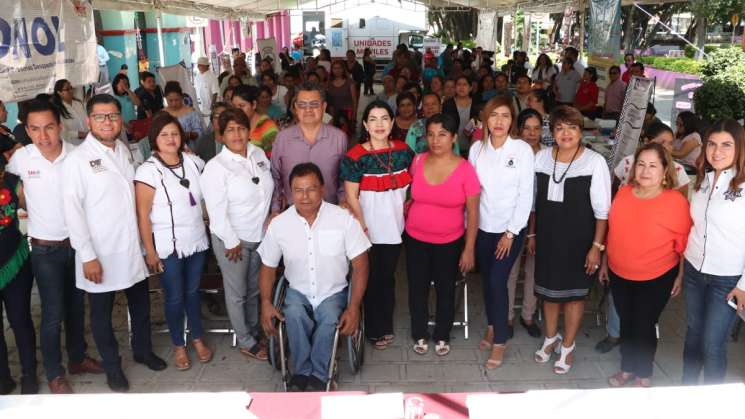 Inaugura SMO la Primera Feria de Servicios para la Mujer