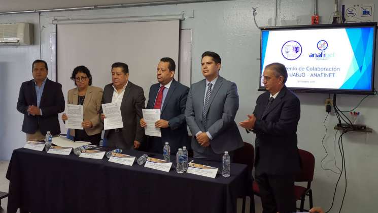 FCA firma convenio de colaboración con Anafinet