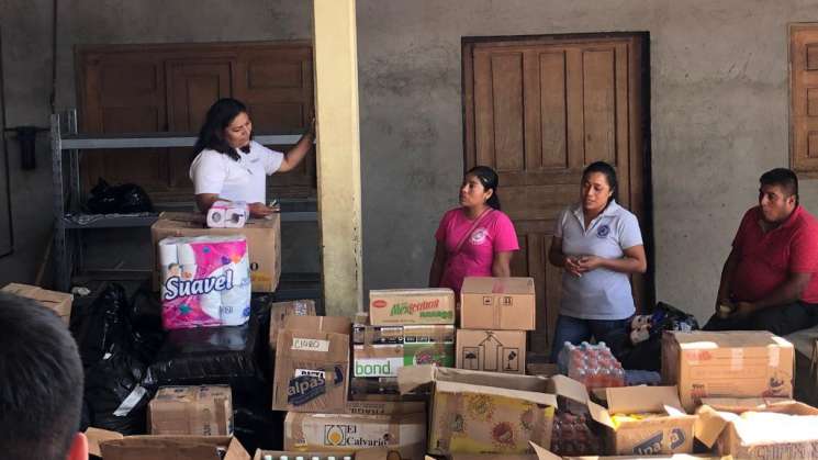 Sedesoh entrega apoyos en Juxtlahuaca ante daños por 