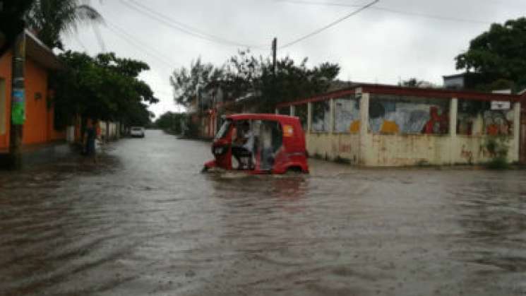 Ante lluvias, se suspenden clases en municipios del Istmo: IEEPO