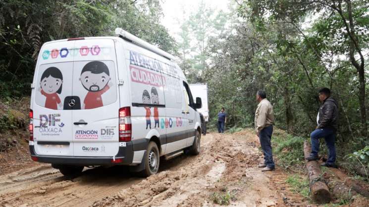 Caravana DIF llega a la Sierra Norte