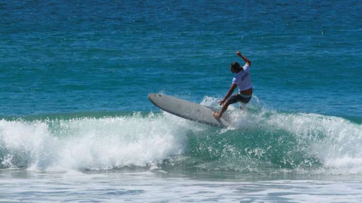 Sigue el Festival Internacional de Surf Oaxaca 2019