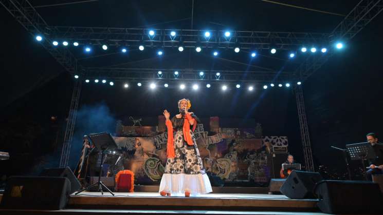 Susana Harp cierra festival “En Oaxaca, ¡La muerte se vive!