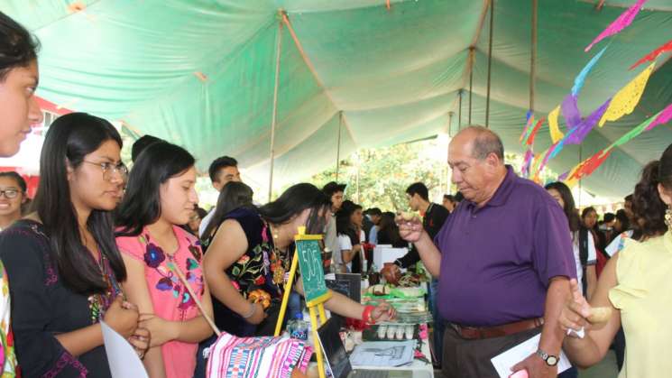 Realizó Cobao 04 la Primera Feria de la Fermentación