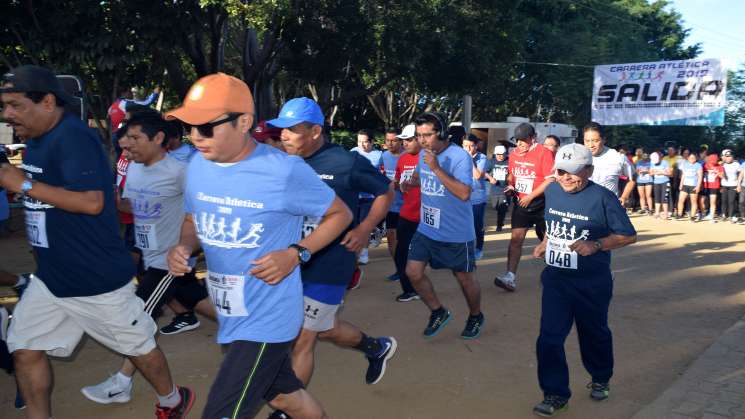 Participan mas de 300 atletas en carrera Día del Empleado 2019