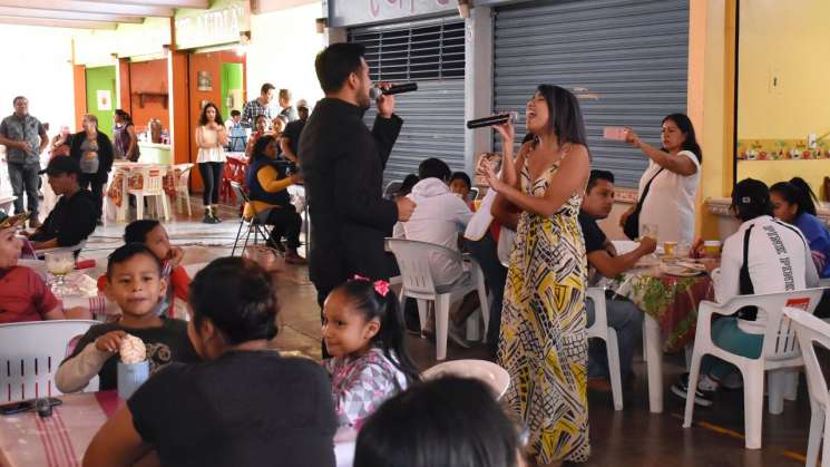 Llega Canto en mi Mercado a locatarios y visitantes en la merced