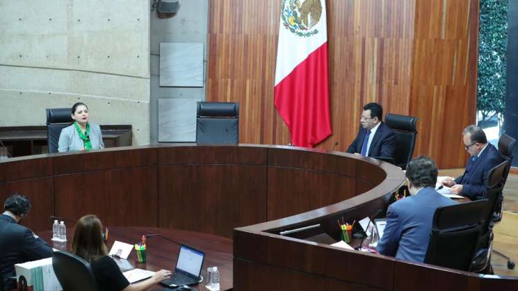 TEPJF garantiza lugares a mujeres en concurso de plazas del INE  