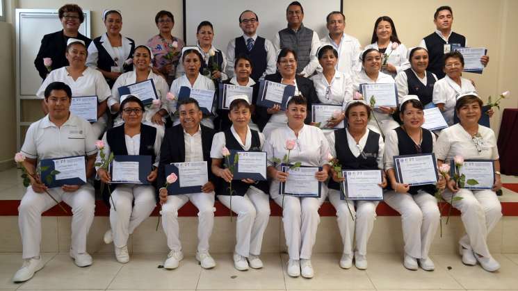 Culminan enfermeras de los SSO diplomado 