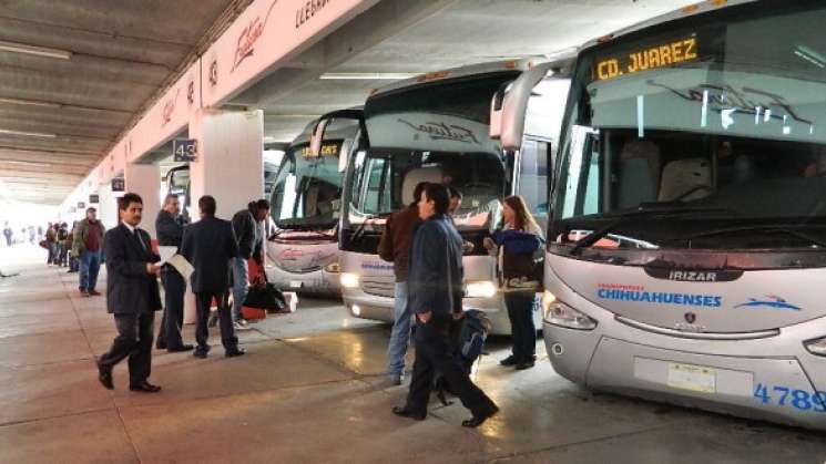 Descuentos de 50 y 25 % a estudiantes y maestros en trasportes 