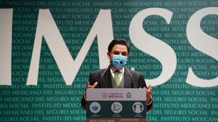 IMSS pide que ‘nadie se salte la fila’ de vacunas contra covid