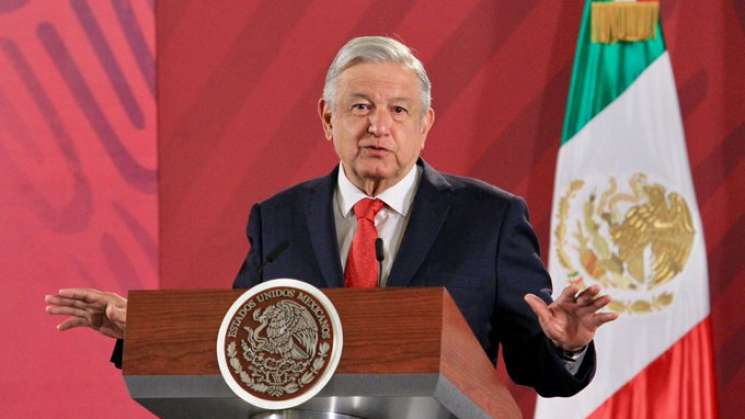 AMLO anuncia convocatoria para la nueva escuela de medicina