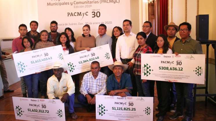 Entrega Seculta recursos del programa PACMyC en Oaxaca