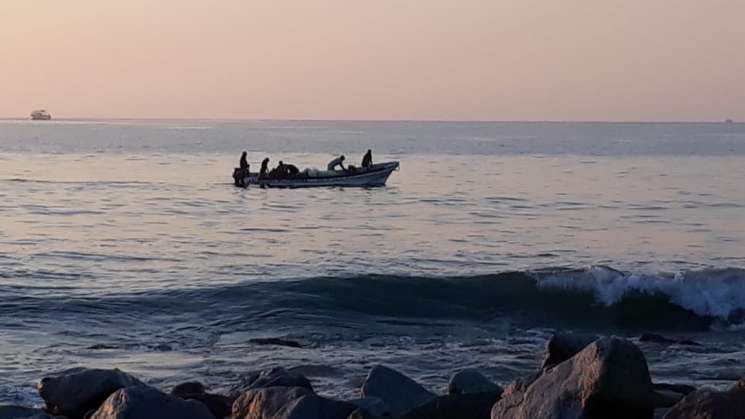 Se mantiene búsqueda de joven desaparecida en mar de Salina Cruz