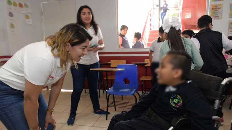 Imparte IEEPO talleres de educación emocional para padres