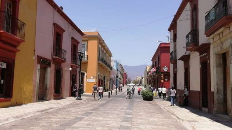 Oaxaca de Juárez cierran temporalmente bares, cantinas y salones