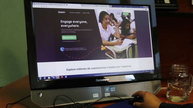  Estudiantes de la UABJO podrán tener clases por internet