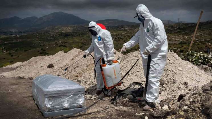  Oaxaca prohíbe velación en funerarias y en domicilios 