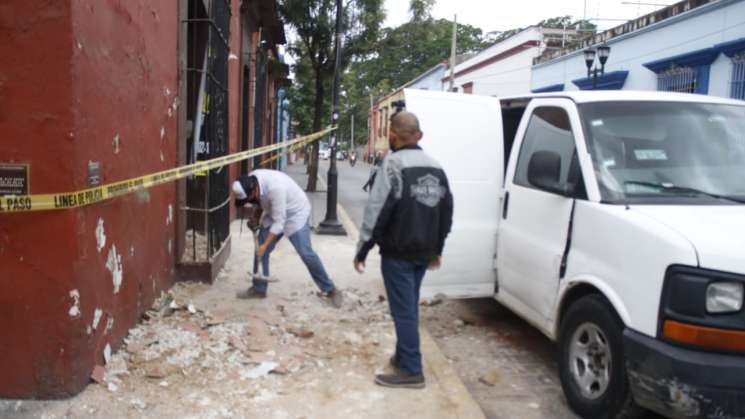 Evalúan daños en hospitales y carreteras de Oaxaca por sismo