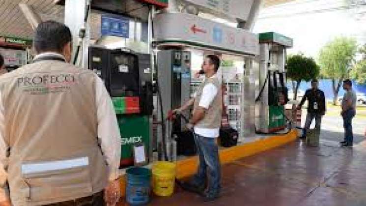 Multas hasta de 800,000 a gasolineras que nieguen verificaciones