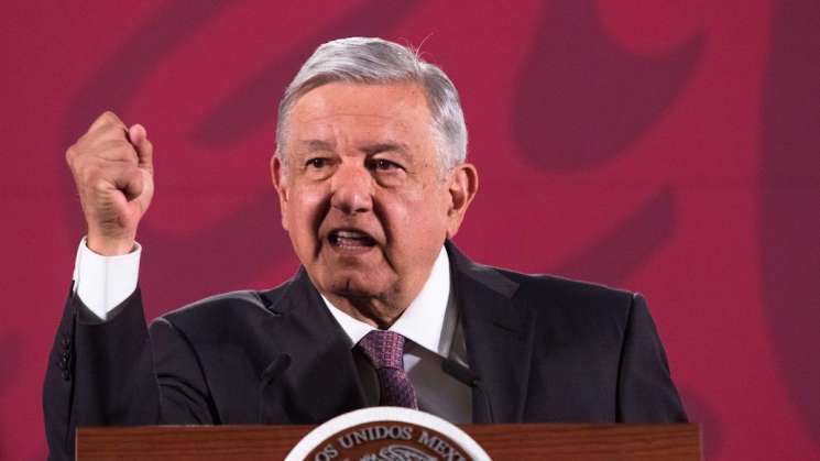  AMLO resolverá el martes si solicita juicio a los expresidentes