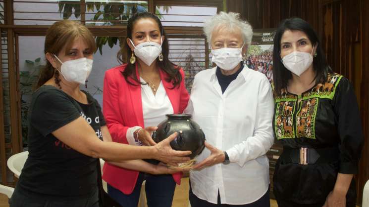 Exposición apoya a becarias del Fondo Guadalupe Masulem