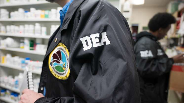 DEA investiga a varios generales mexicanos retirados