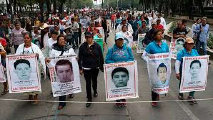 AMLO ofrece protección a delatores del caso Ayotzinapa