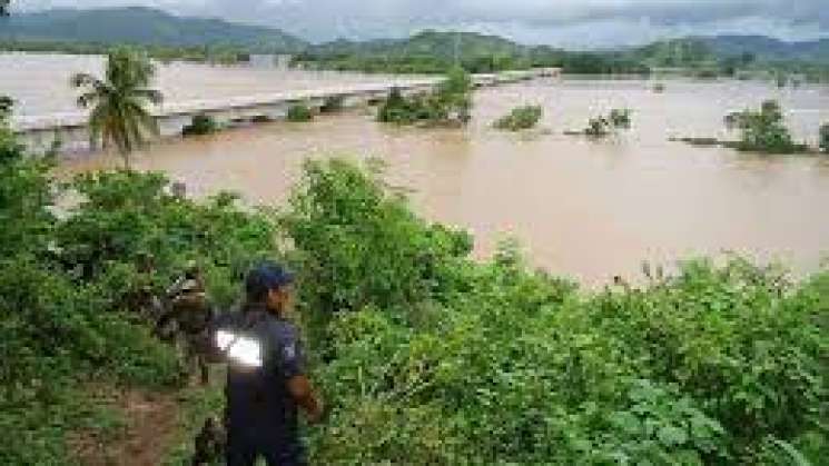 Instalan en Paso de la Reyna campamento comunitario