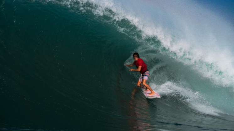   Atletas oaxaqueños dominan la preselección de surf 