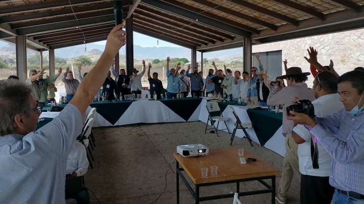 Presidente del CRM será un mezcalero, acuerdo de Asamblea 