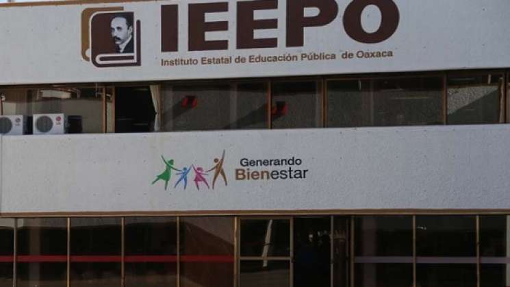 Reconoce IEEPO aportación de docentes en Aprende en casa 