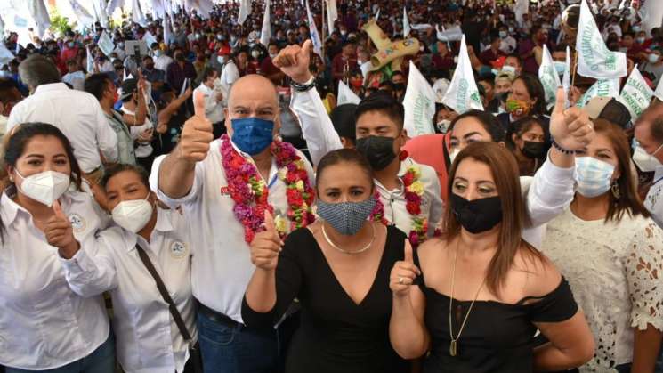 Cimbra Oaxaca el grito joven del triunfo de Villacaña  