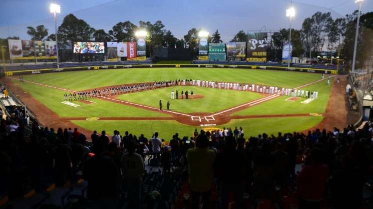 Pericos gana duelo de ofensivas a Guerreros 