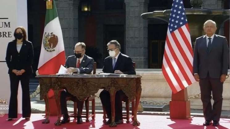  AMLO recibe a Kamala Harris en Palacio Nacional