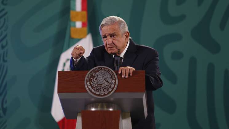  López Obrador anuncia  gira en la región Costa de Oaxaca